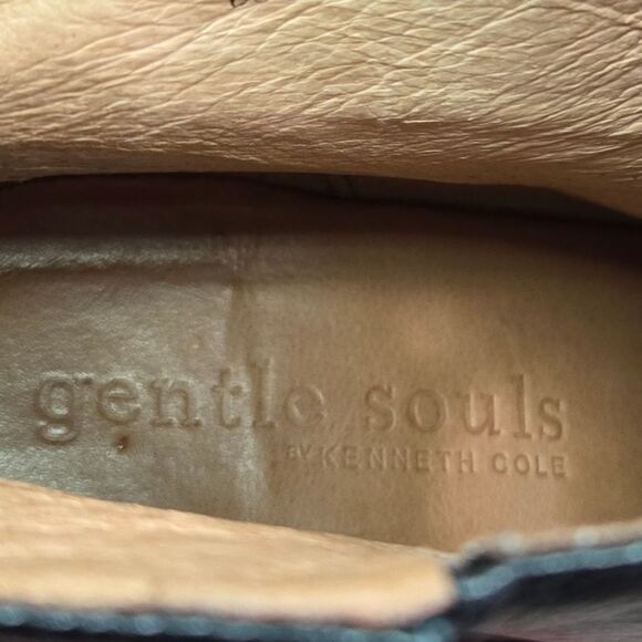 🐢 Kenneth Cole Gentle Souls Size 8.5 Black Leather Wedge Booties - Picture 8 of 13